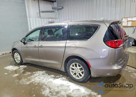 2017 Chrysler Pacifica Lx из США, поврежденный, VIN 2C4RC1CG6HR744779